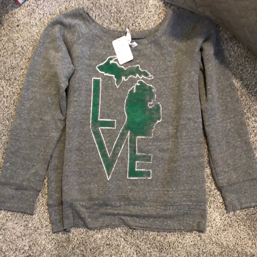 Size XL Michigan Sweatshirt